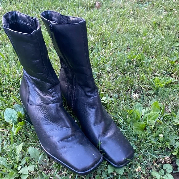 Vintage 90s boots - Picture 2 of 10